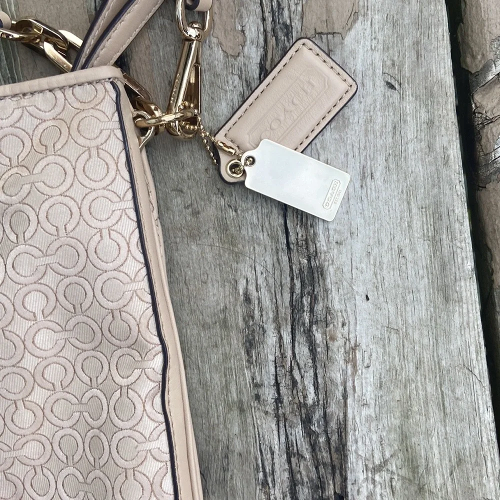 COACH MADISON OPT ART Signature 27906 2way hand or shoulder bag - Gently used - Picture 3 of 14